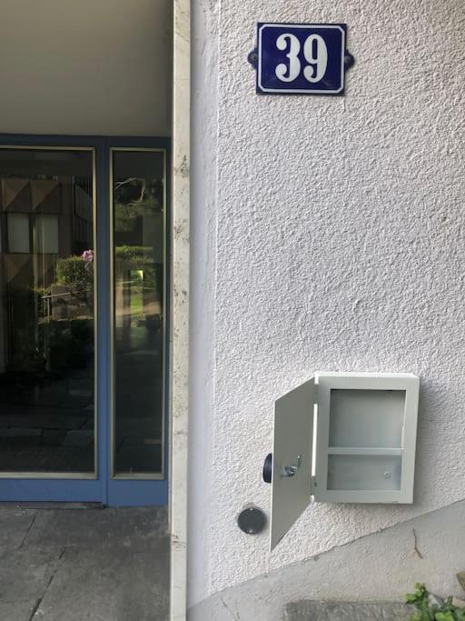 Bright 1 Bedroom Flat In The City Centre Zúrich Exterior foto
